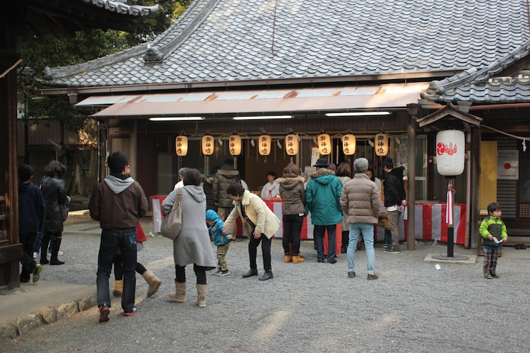 初詣（正月　大阪にて）