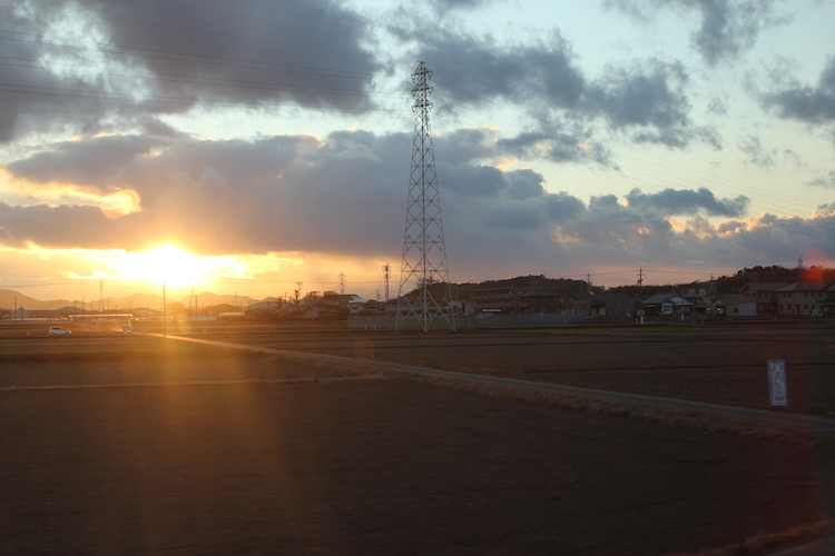 夕焼け（電車の窓から）