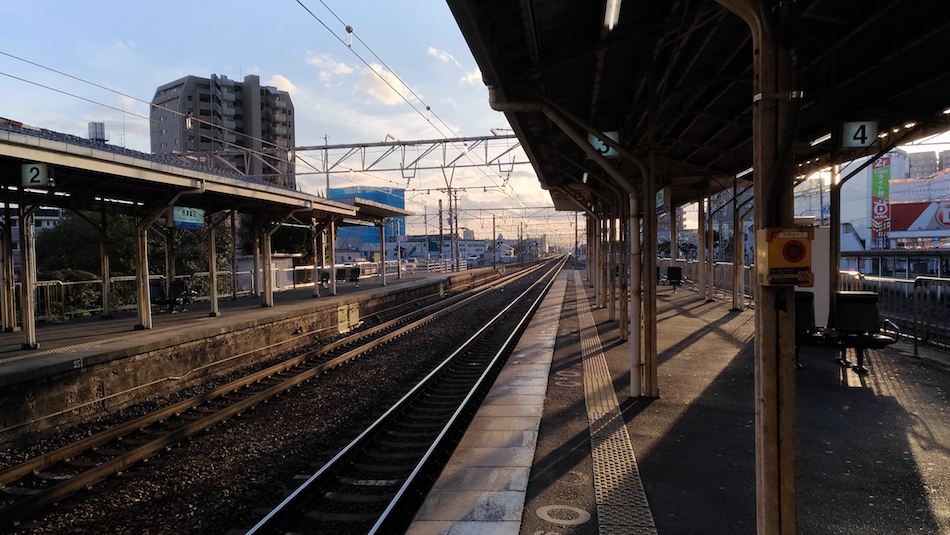 夕方のとある駅