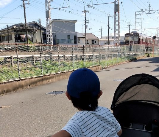 阪急電車と小僧